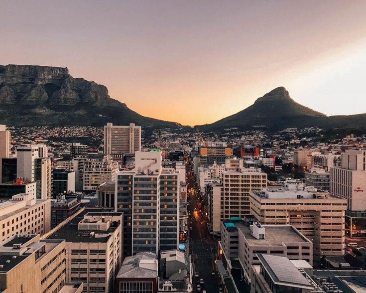 Table Mountain and Cape Town city half-day tour